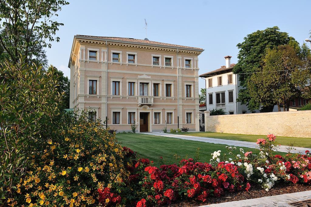 Villa Maternini Vazzola Exteriör bild