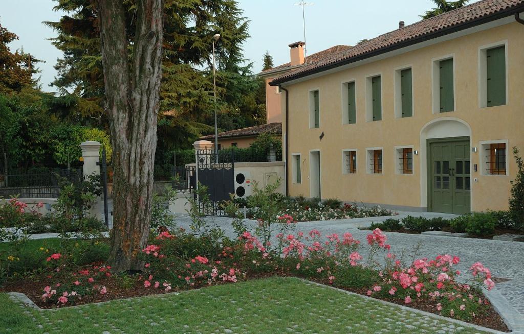 Villa Maternini Vazzola Exteriör bild